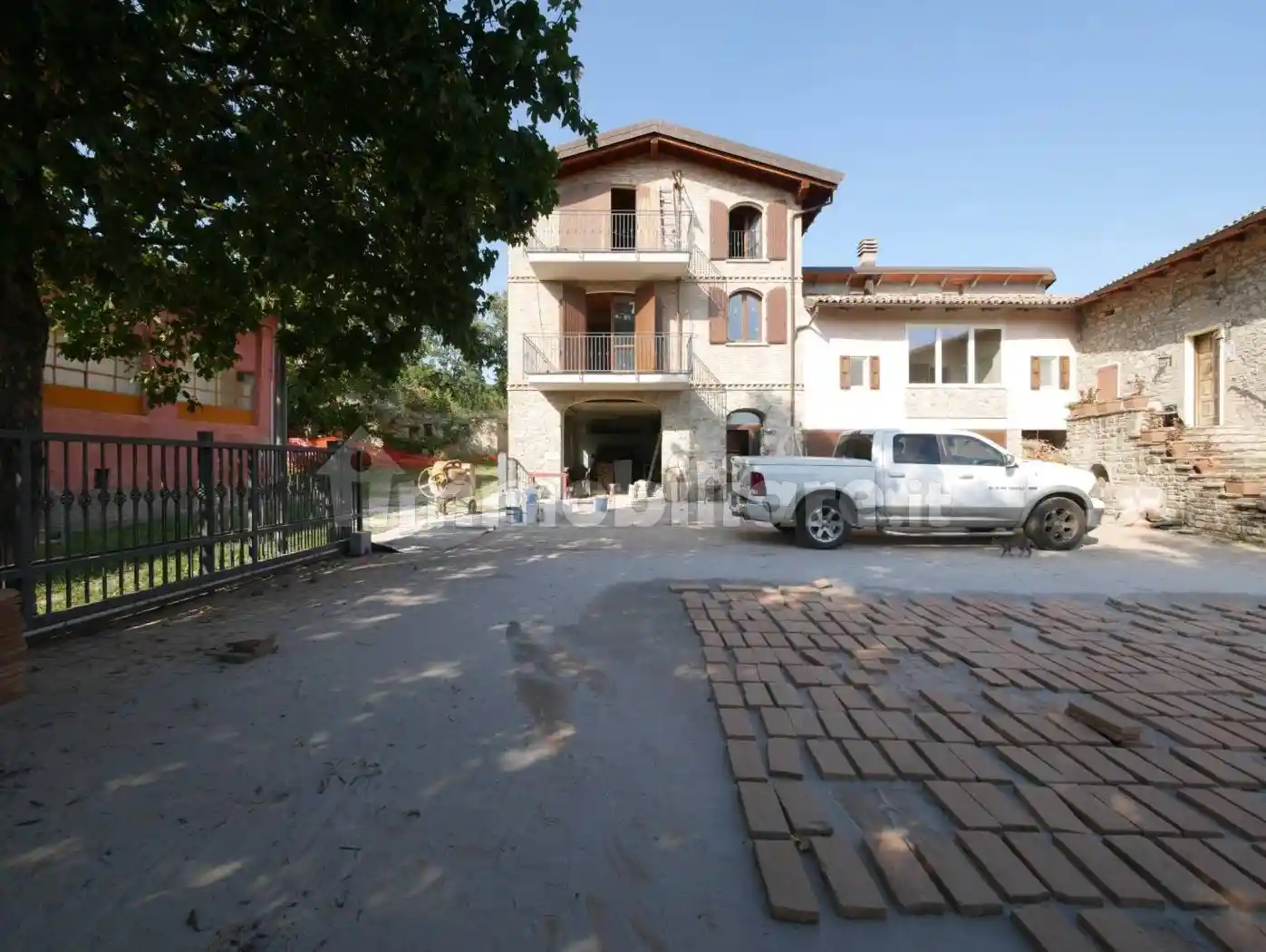 Rustico - Casale in vendita a Polinago