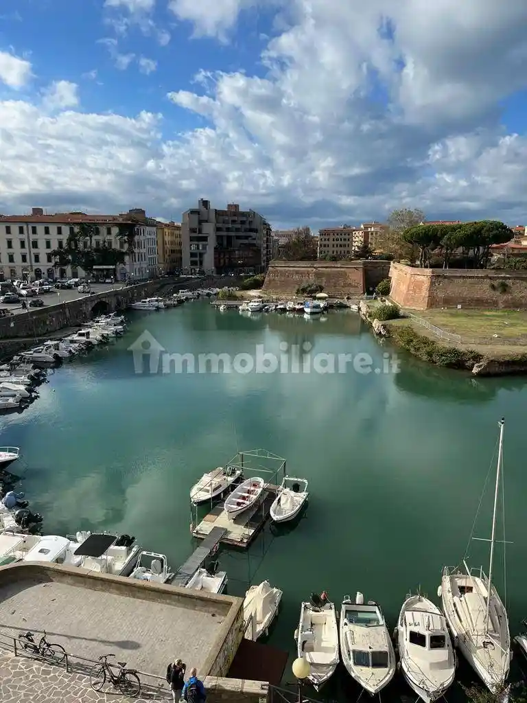 Appartamento in vendita a Livorno