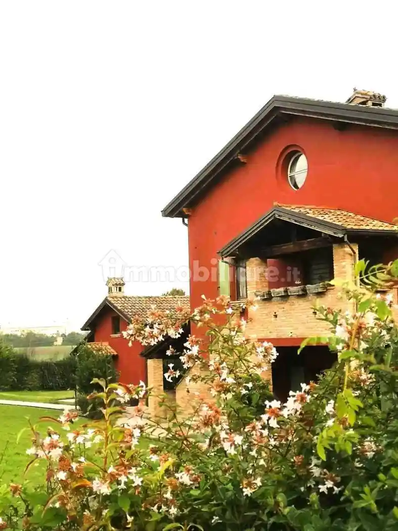 Rustico - Casale in vendita a Fidenza