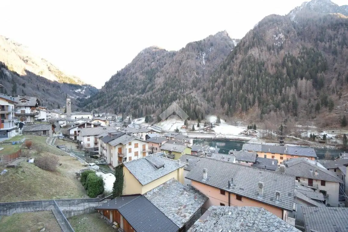 Appartamento in vendita a Carona