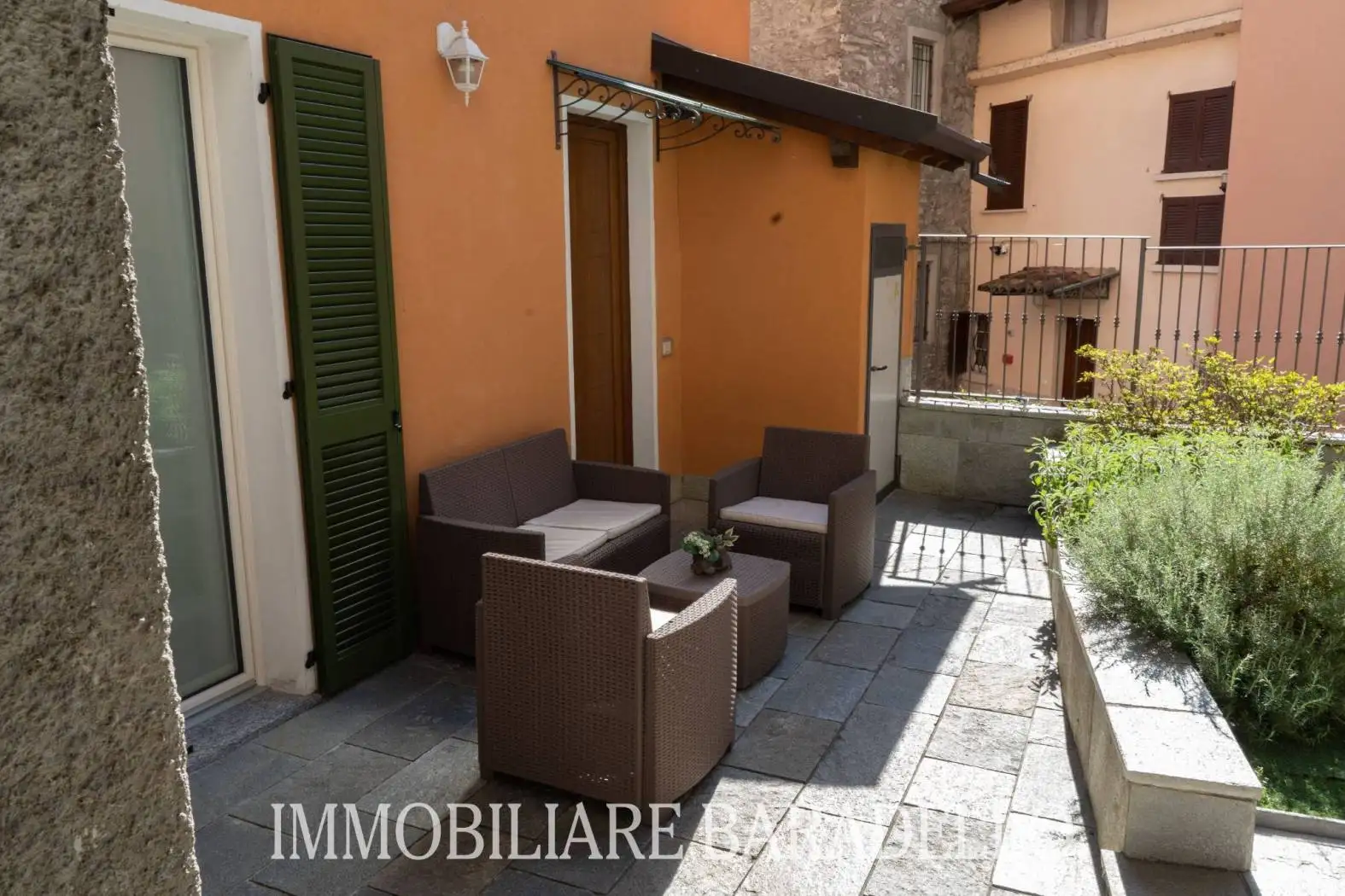 Trilocale via Statale Regina 24, Colonno - foto 4