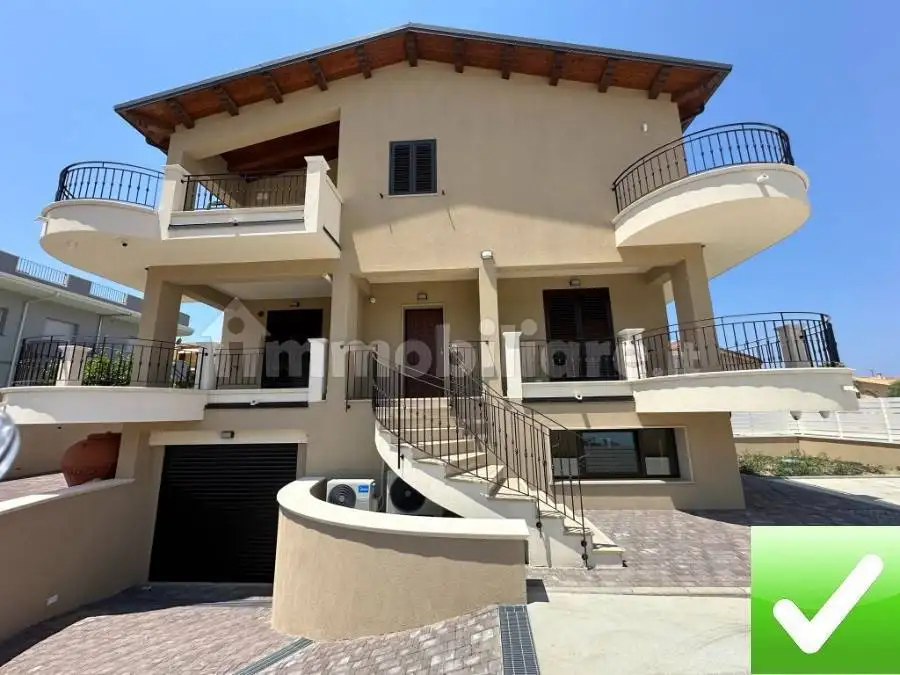 Villa in vendita a Reggio Calabria