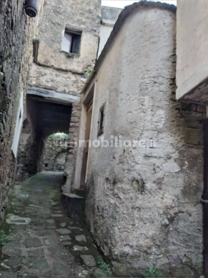 Appartamento in vendita a Serramezzana