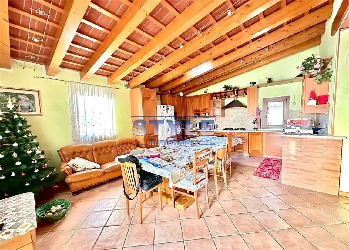 Casa indipendente in vendita a Santa Maria di Sala