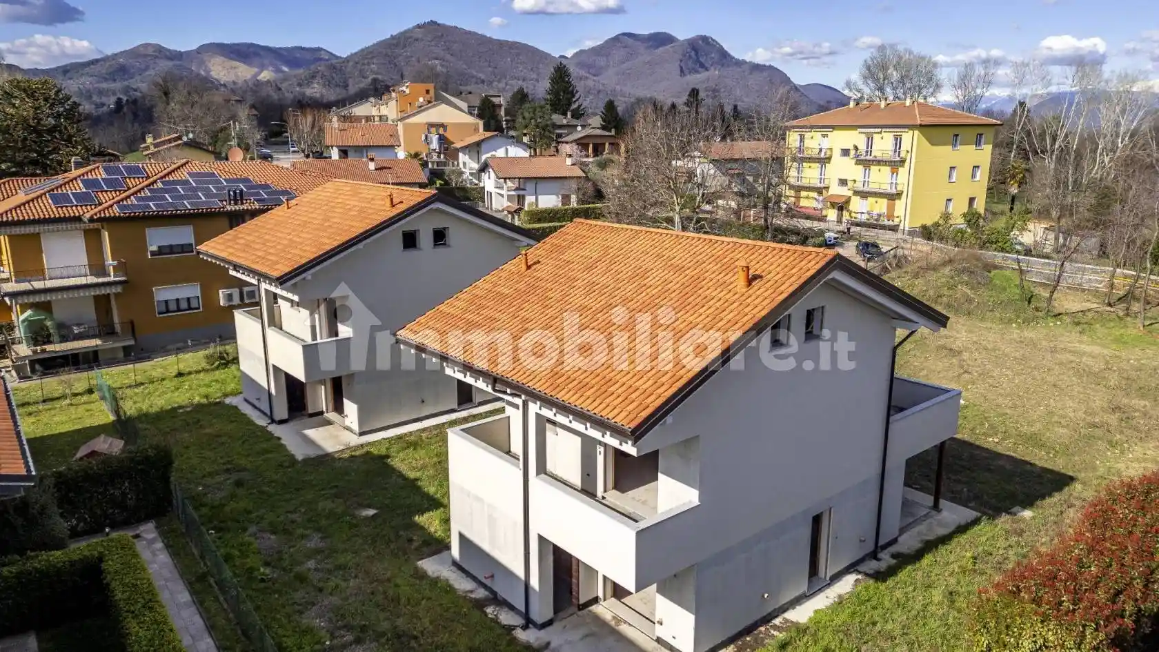 Villa in vendita a Varese