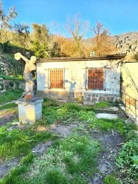 Villa in vendita a Calci