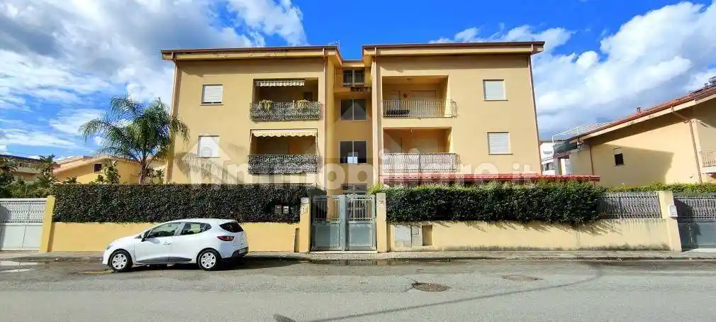 Trilocale primo piano, Centro, Pizzo - foto 2