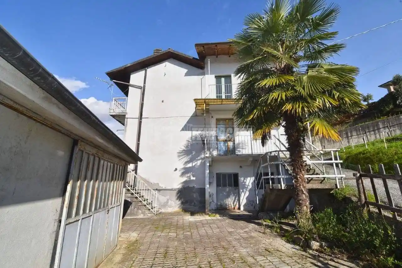Casa indipendente in vendita a Forno Canavese