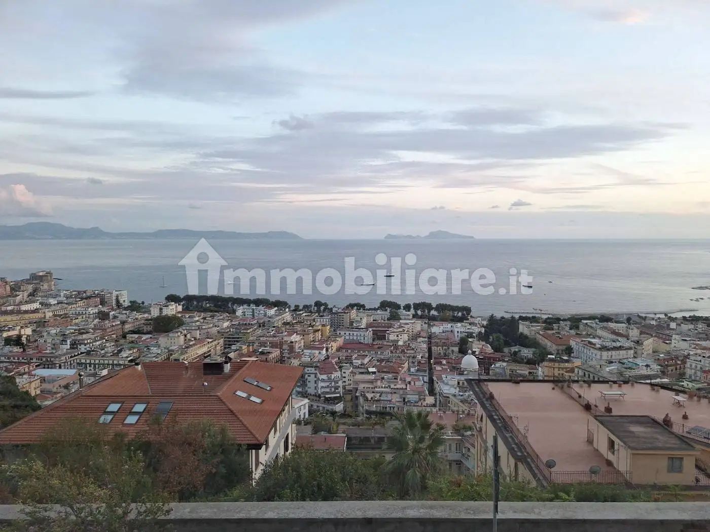 Appartamento in affitto a Napoli