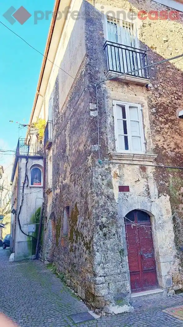 Casa indipendente in vendita a San Giorgio a Liri