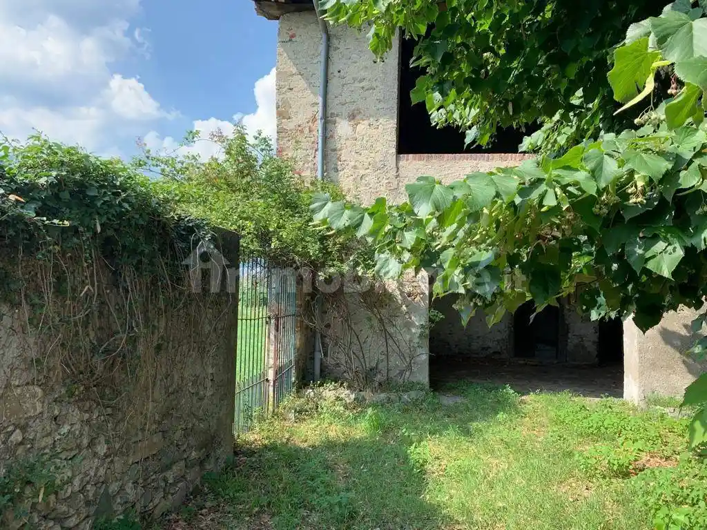 Palazzo - Edificio in vendita a Galbiate