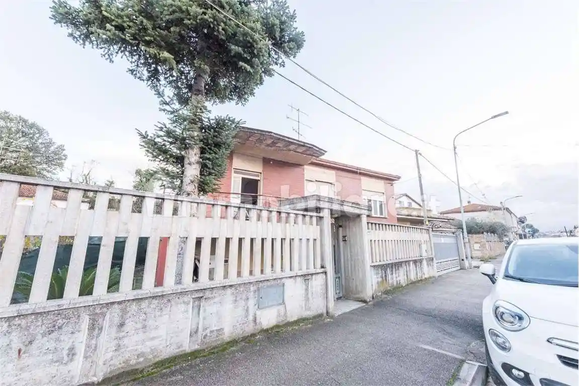 Villa unifamiliare via Vestina, 405, Villa Carmine, Montesilvano - foto 3