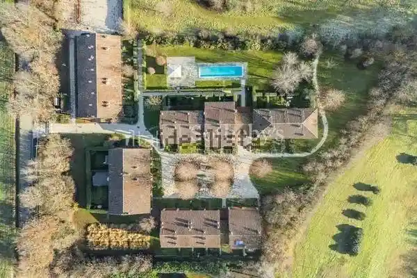 Villa in vendita a Agazzano