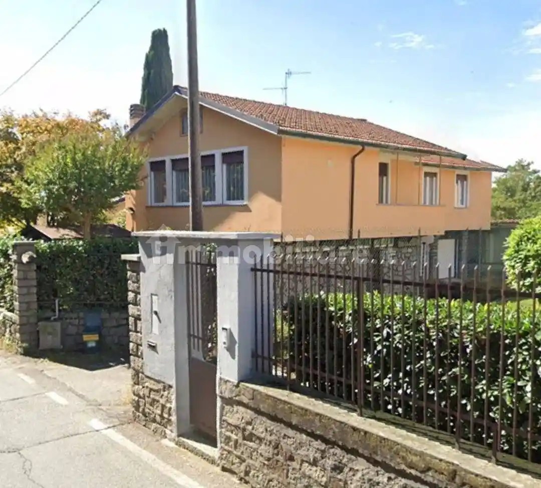 Villa in vendita a Biella