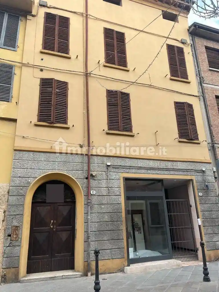 Palazzo - Edificio in vendita a Bagnacavallo
