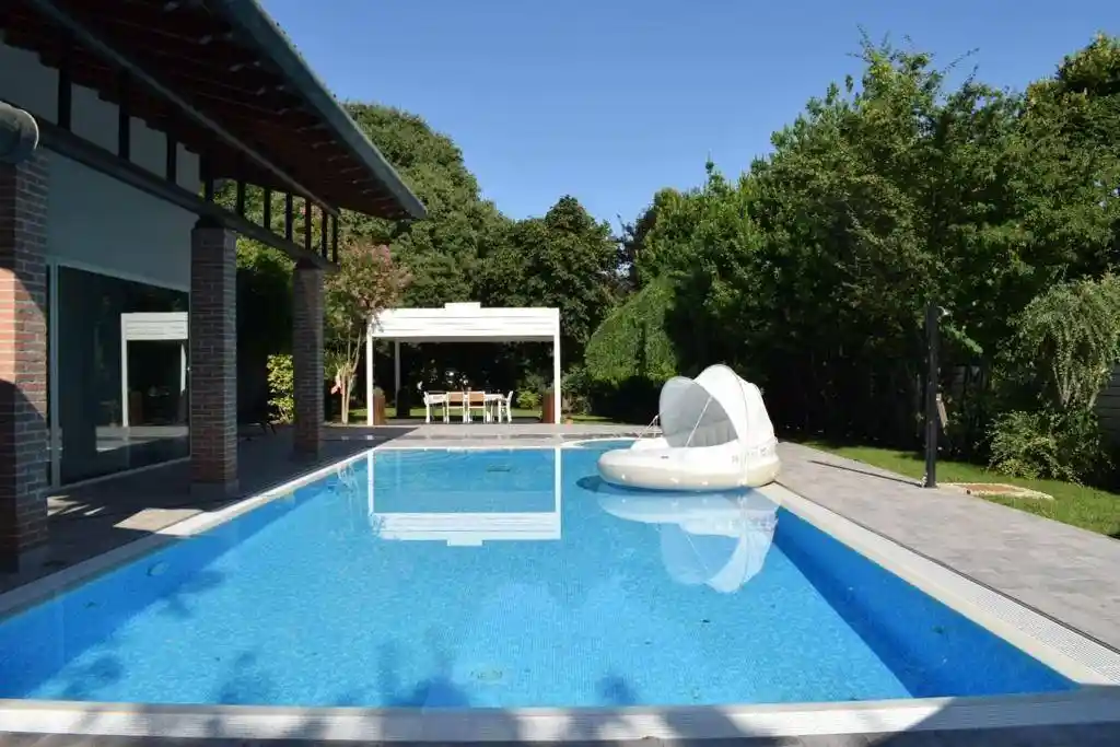 Villa in vendita a Curtatone