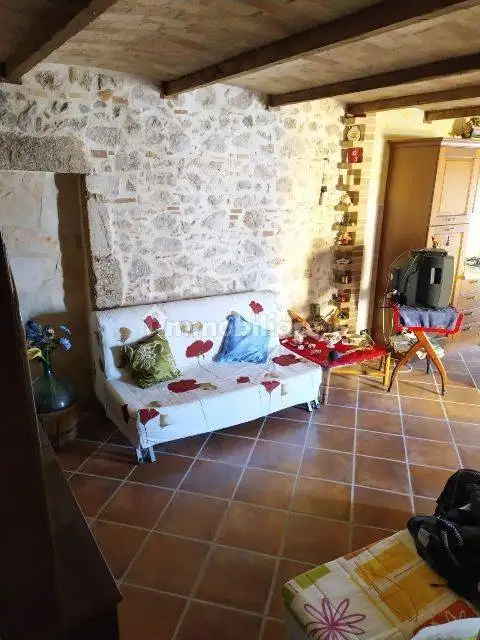 Casa indipendente in vendita a Celano