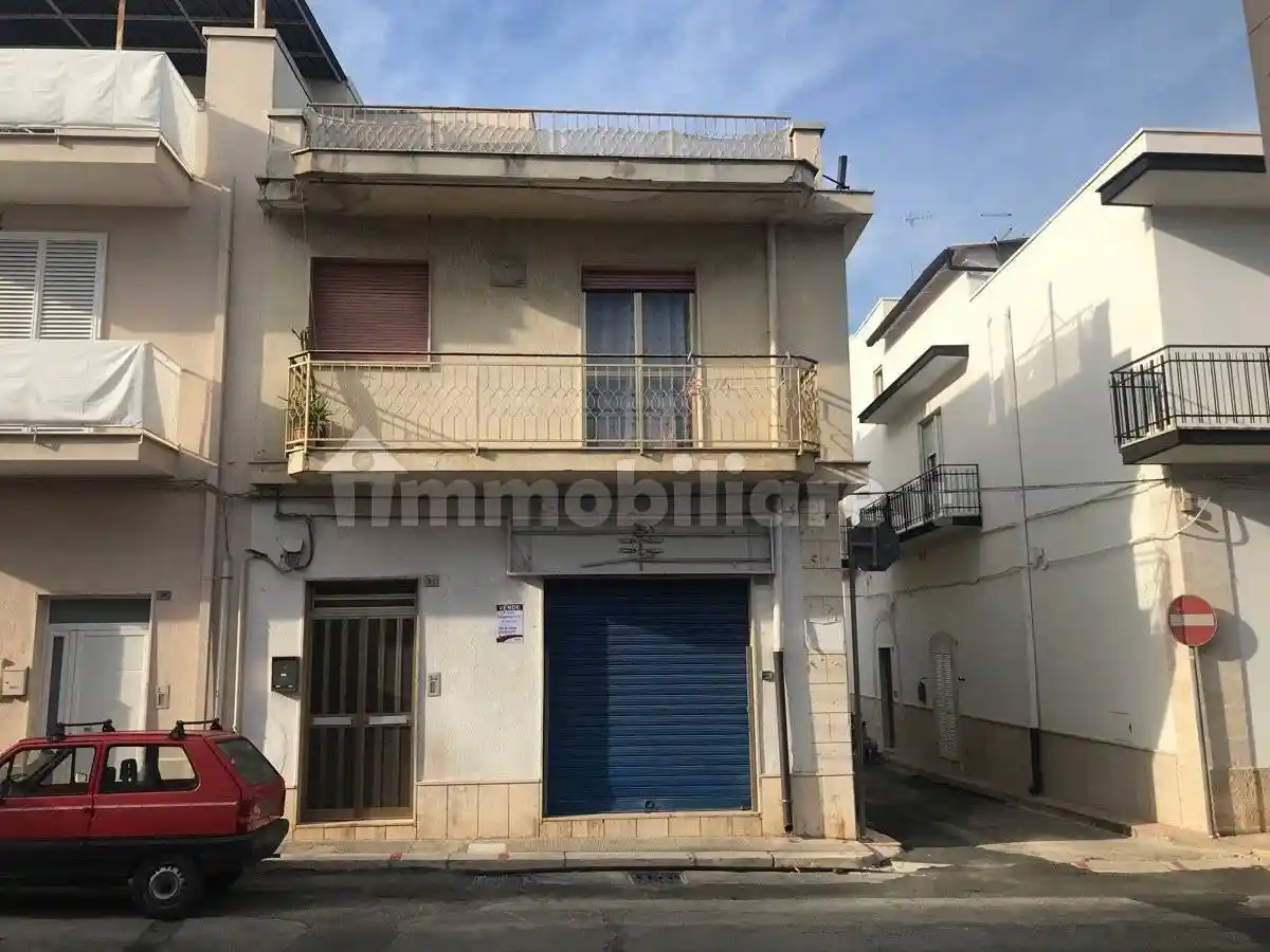 Casa indipendente in vendita a Cassano delle Murge