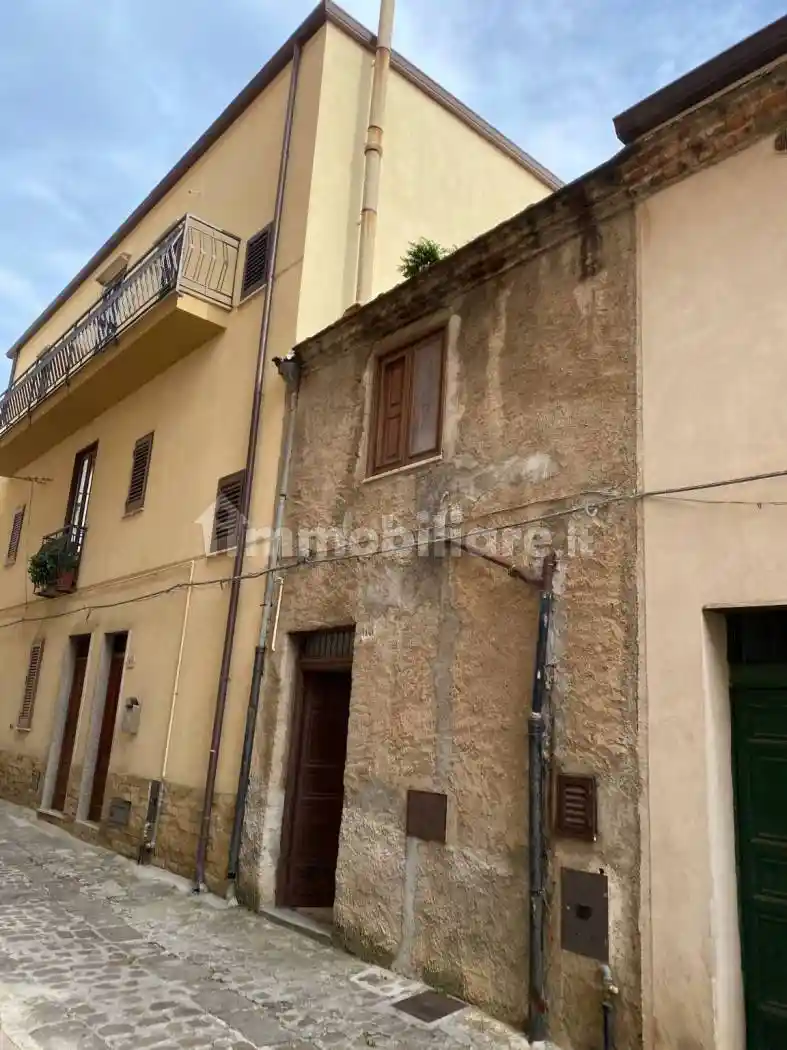 Casa indipendente in vendita a Pollina