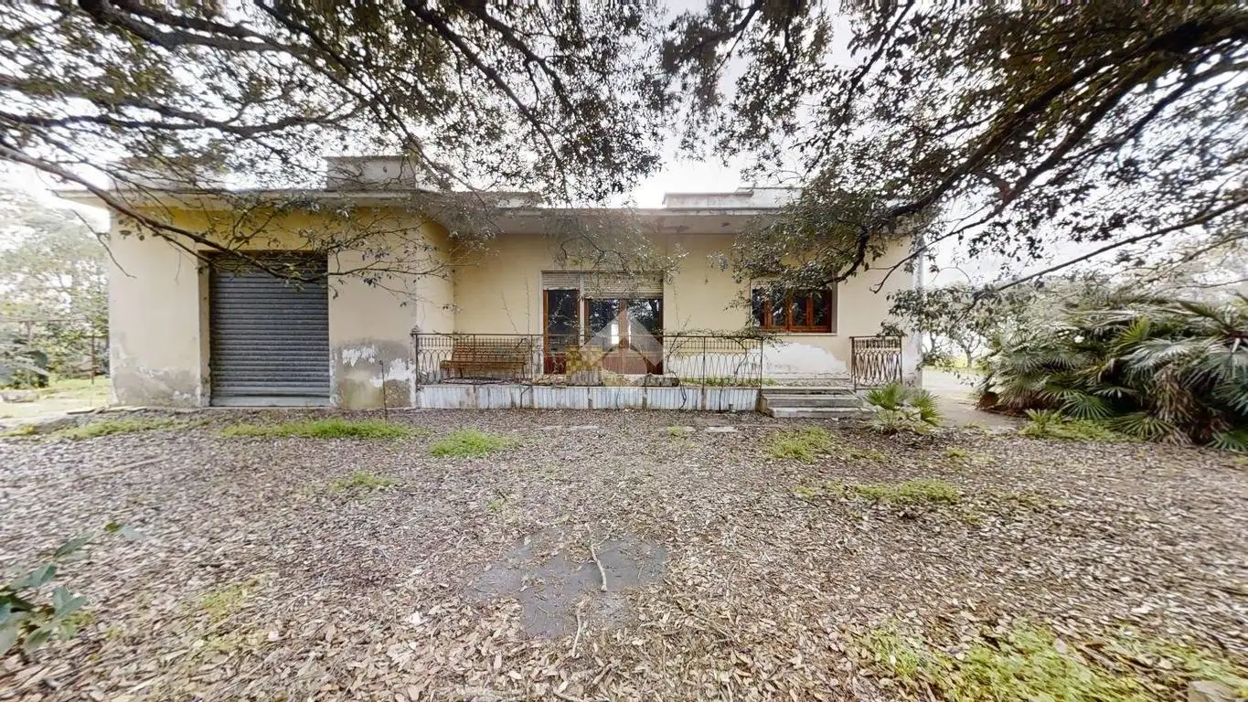 Villa in vendita a Brindisi