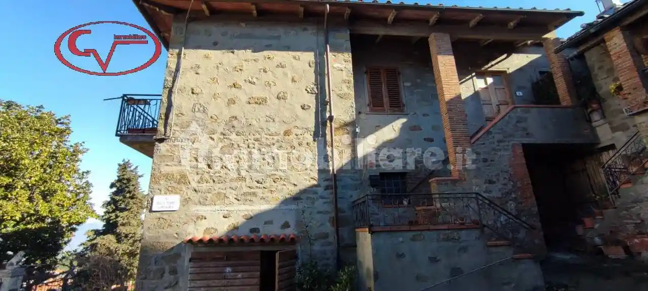 Casa indipendente in vendita a Montevarchi
