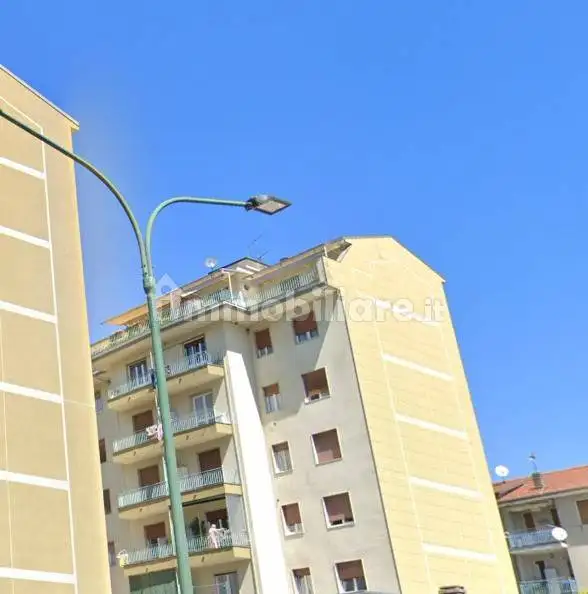 Appartamento in affitto a Borgosesia