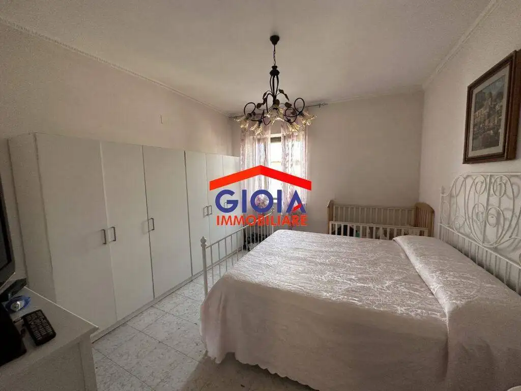 Villa bifamiliare viale Europa, Cancello ed Arnone - foto 3