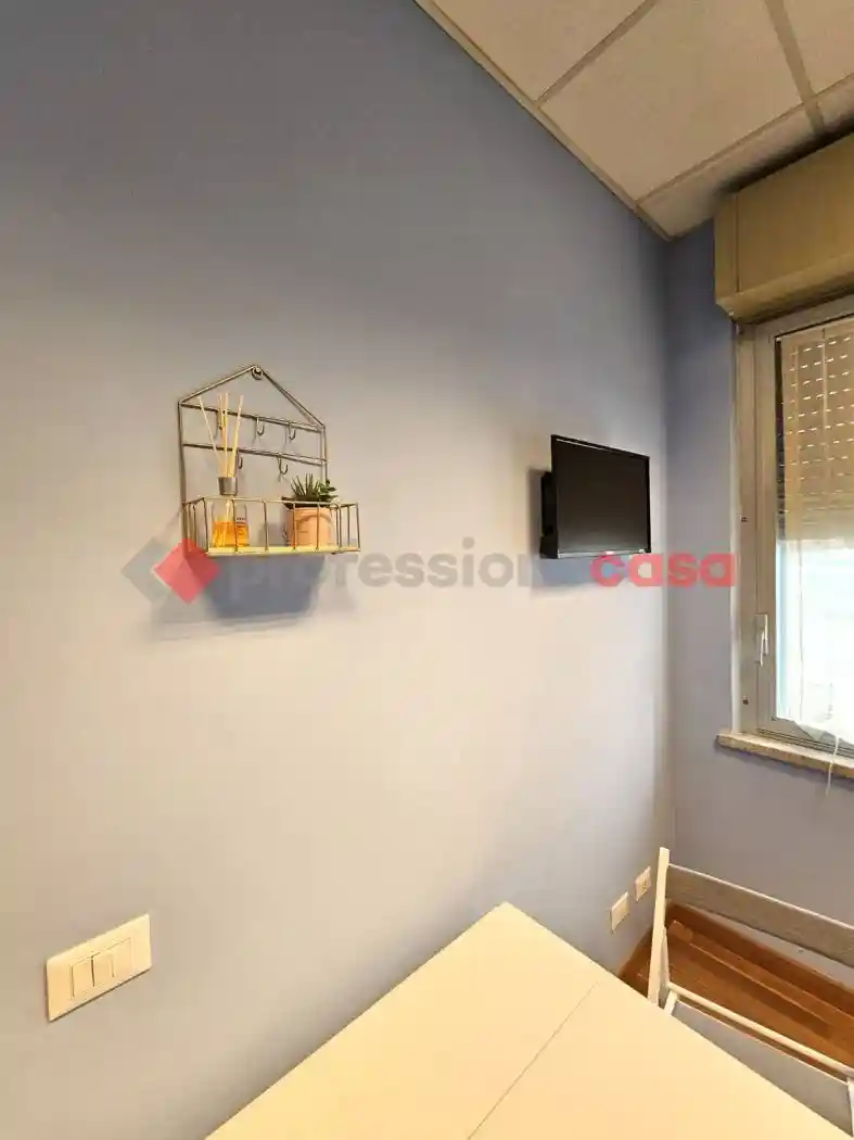 Palazzo - Edificio in Affitto - foto 4