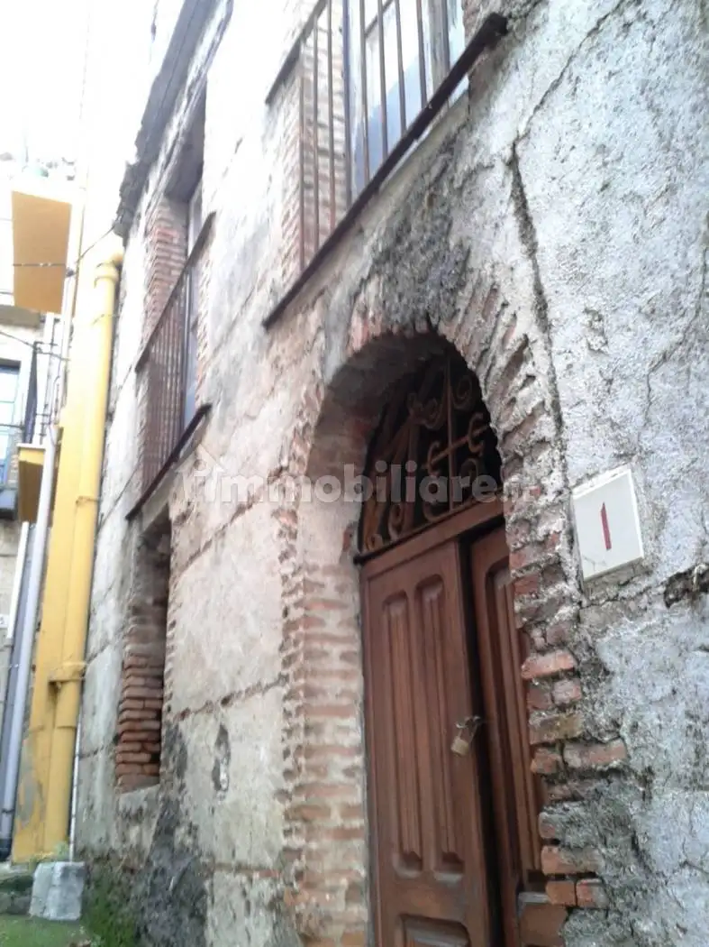 Palazzo - Edificio in Vendita