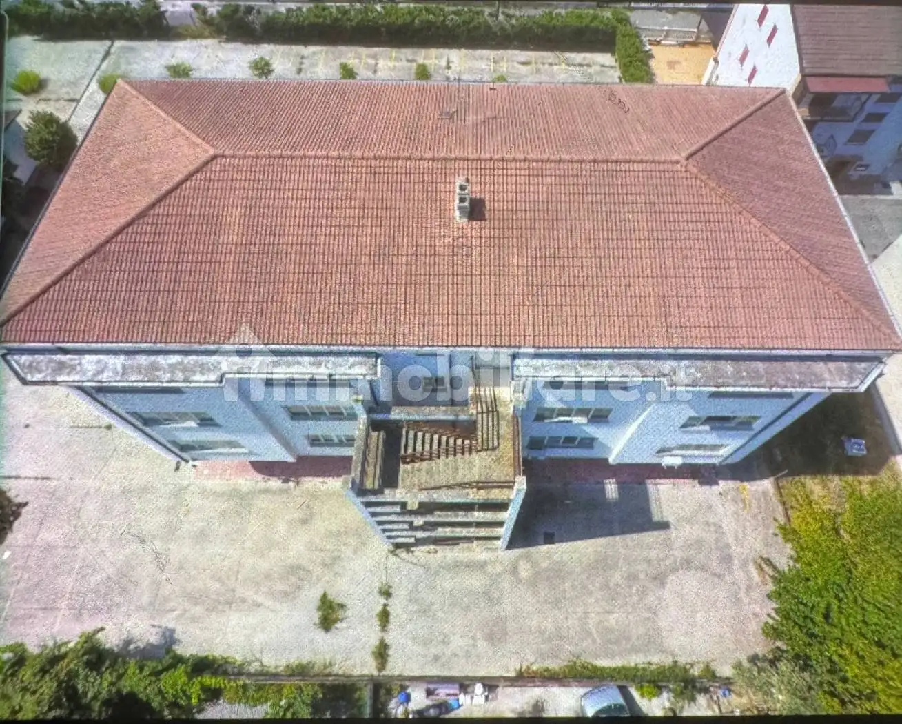 Palazzo - Edificio in Affitto - foto 3