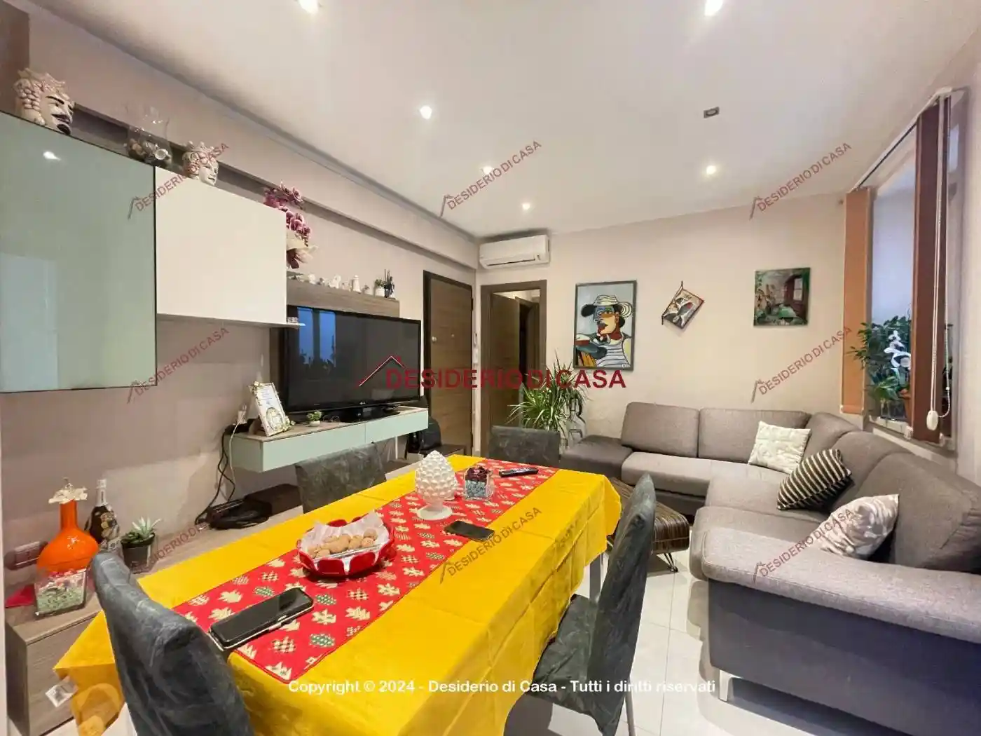 Appartamento in vendita a Campofelice di Roccella