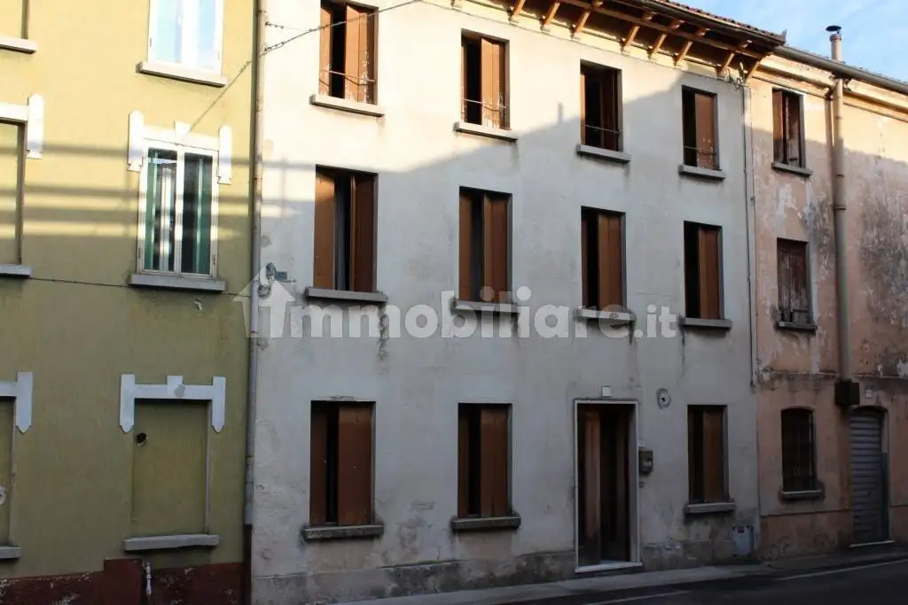 Villa in vendita a Chiuppano