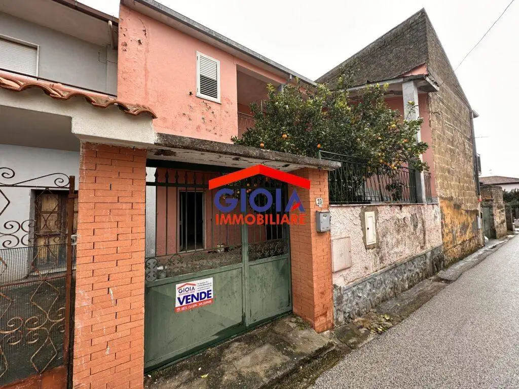 Villa in vendita a Falciano del Massico