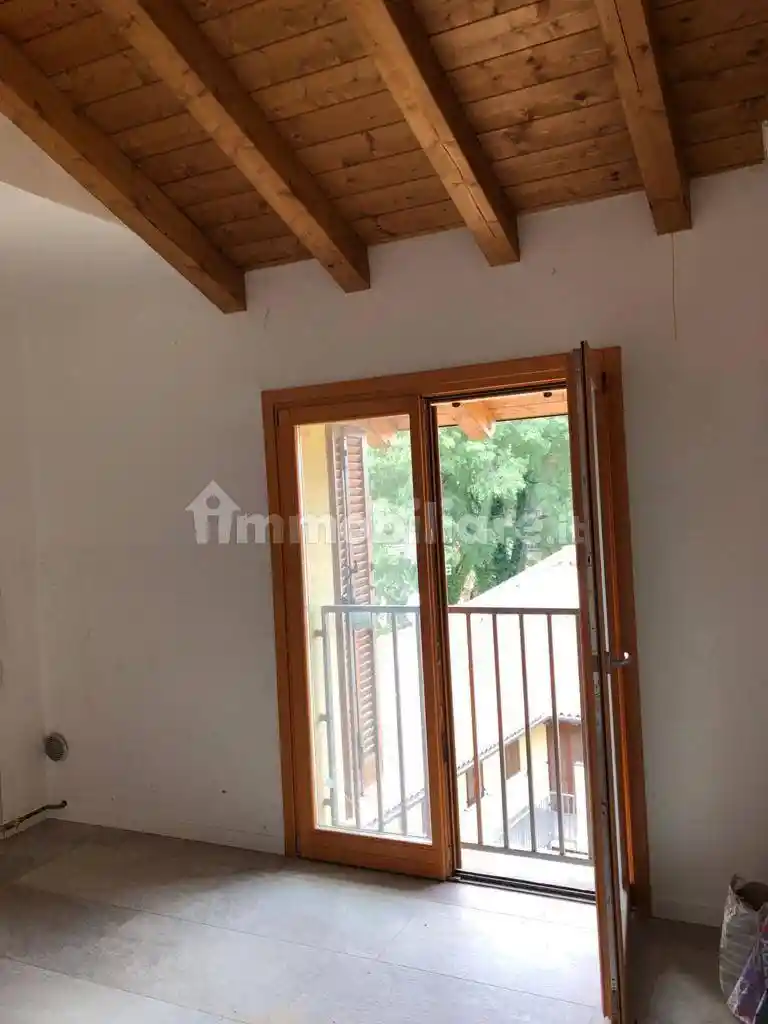 Palazzo - Edificio in affitto a Gessate