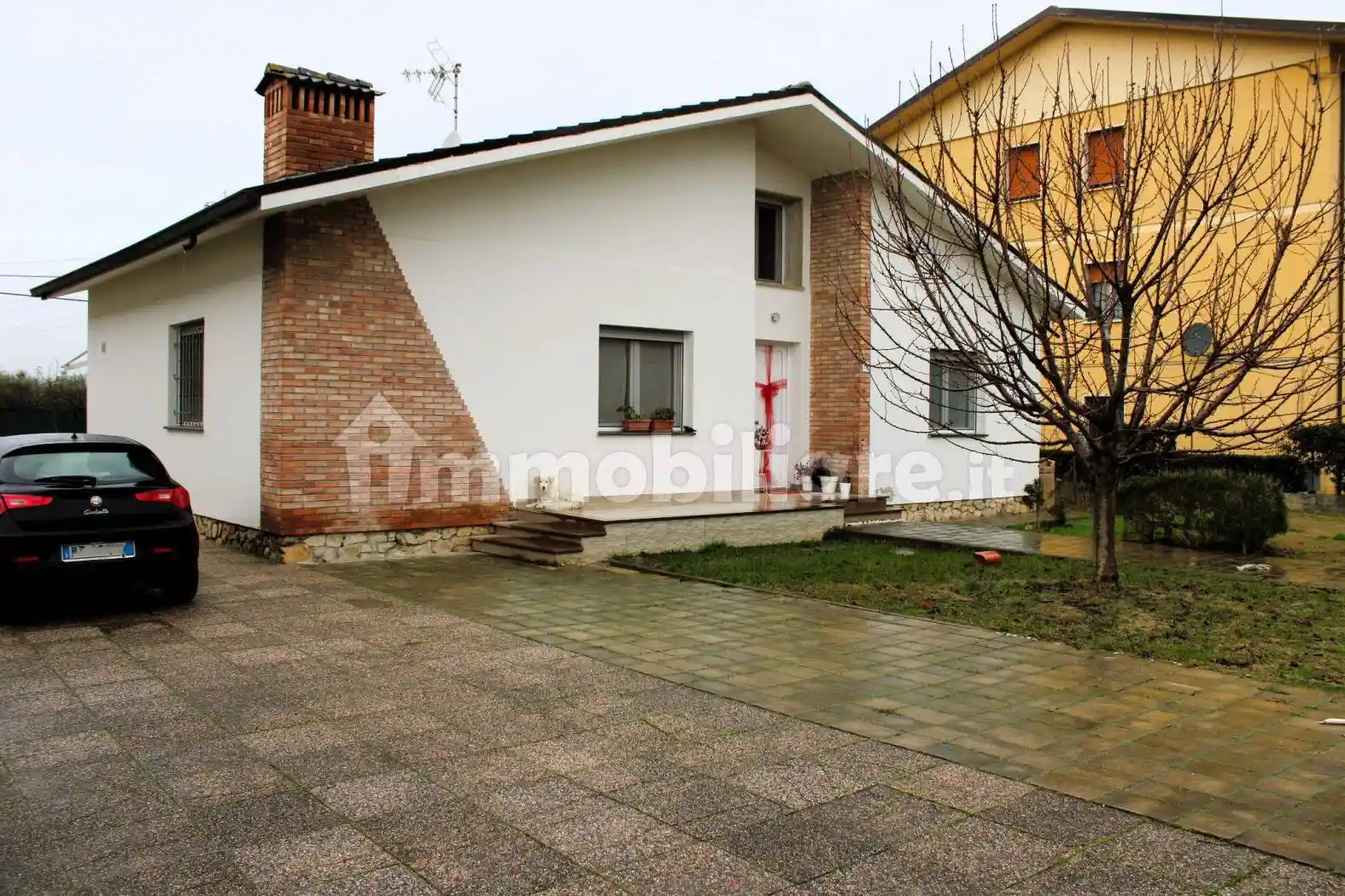 Villa in vendita a Chiesina Uzzanese