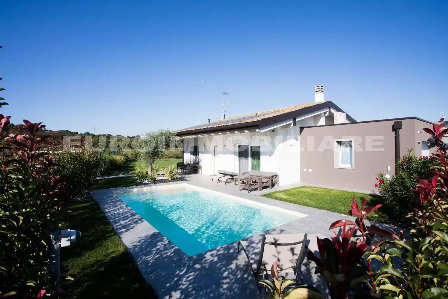 Villa in vendita a Lonato del Garda