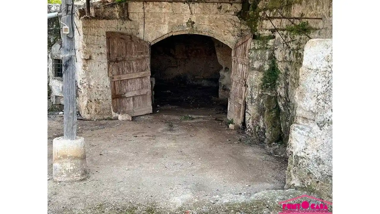 Rustico - Casale in vendita a Ostuni