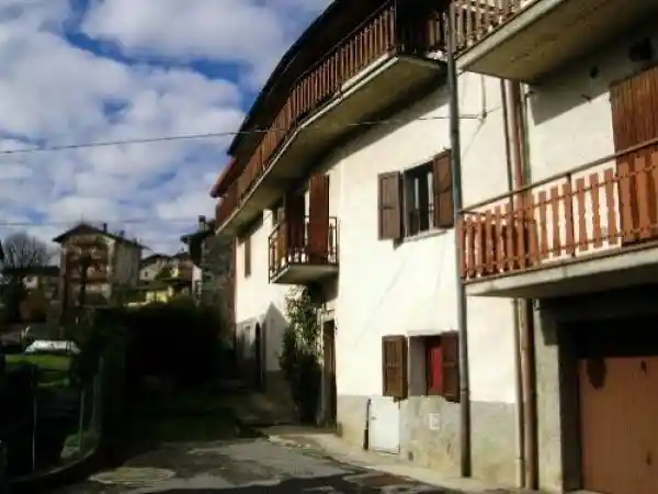 Casa indipendente in vendita a Costa Serina