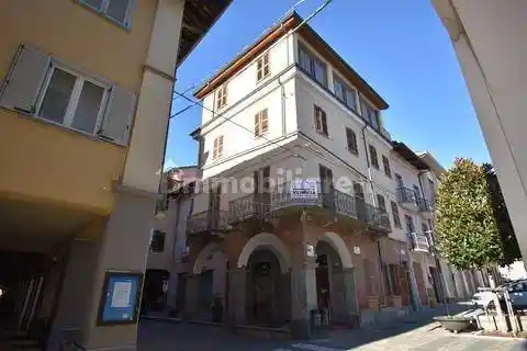Casa indipendente in vendita a Canale