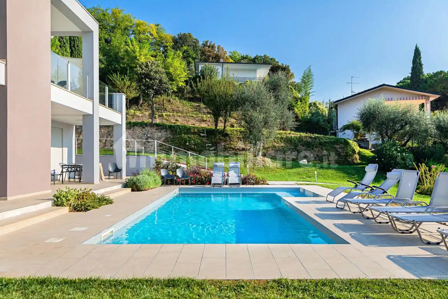 Villa in vendita a Padenghe sul Garda