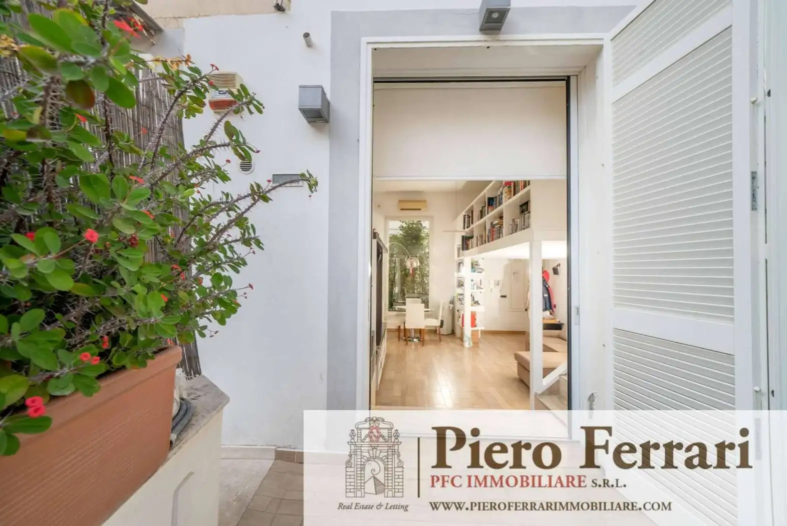 Appartamento in vendita a Napoli