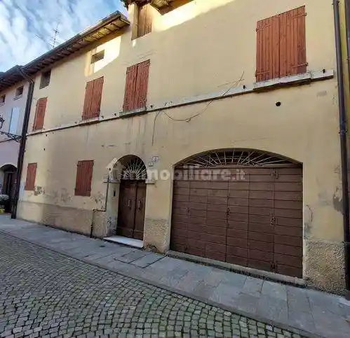 Palazzo - Edificio in vendita a Rubiera