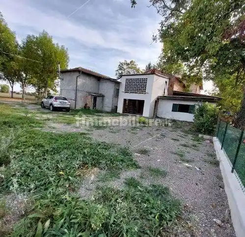 Rustico - Casale in vendita a Reggio Emilia