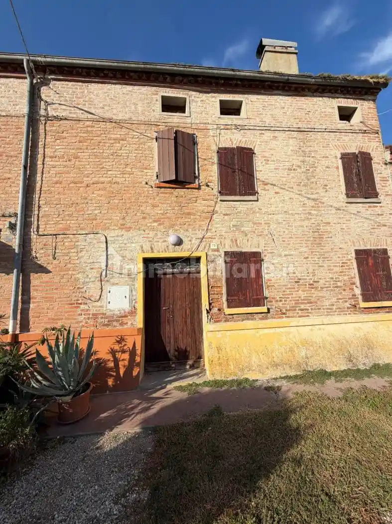 Rustico - Casale in vendita a Ferrara