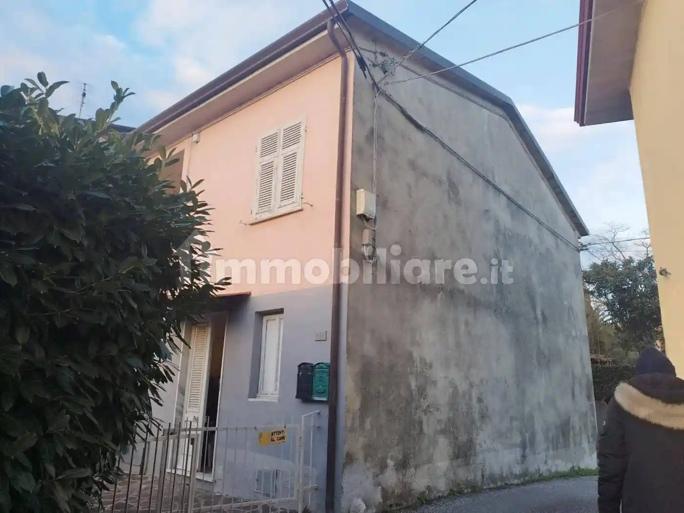 Casa indipendente in vendita a Sarzana