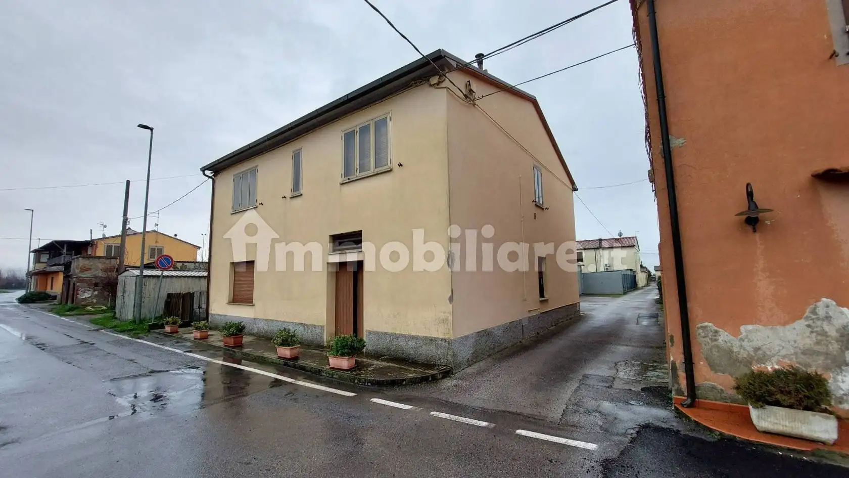 Villa in vendita a Cascina