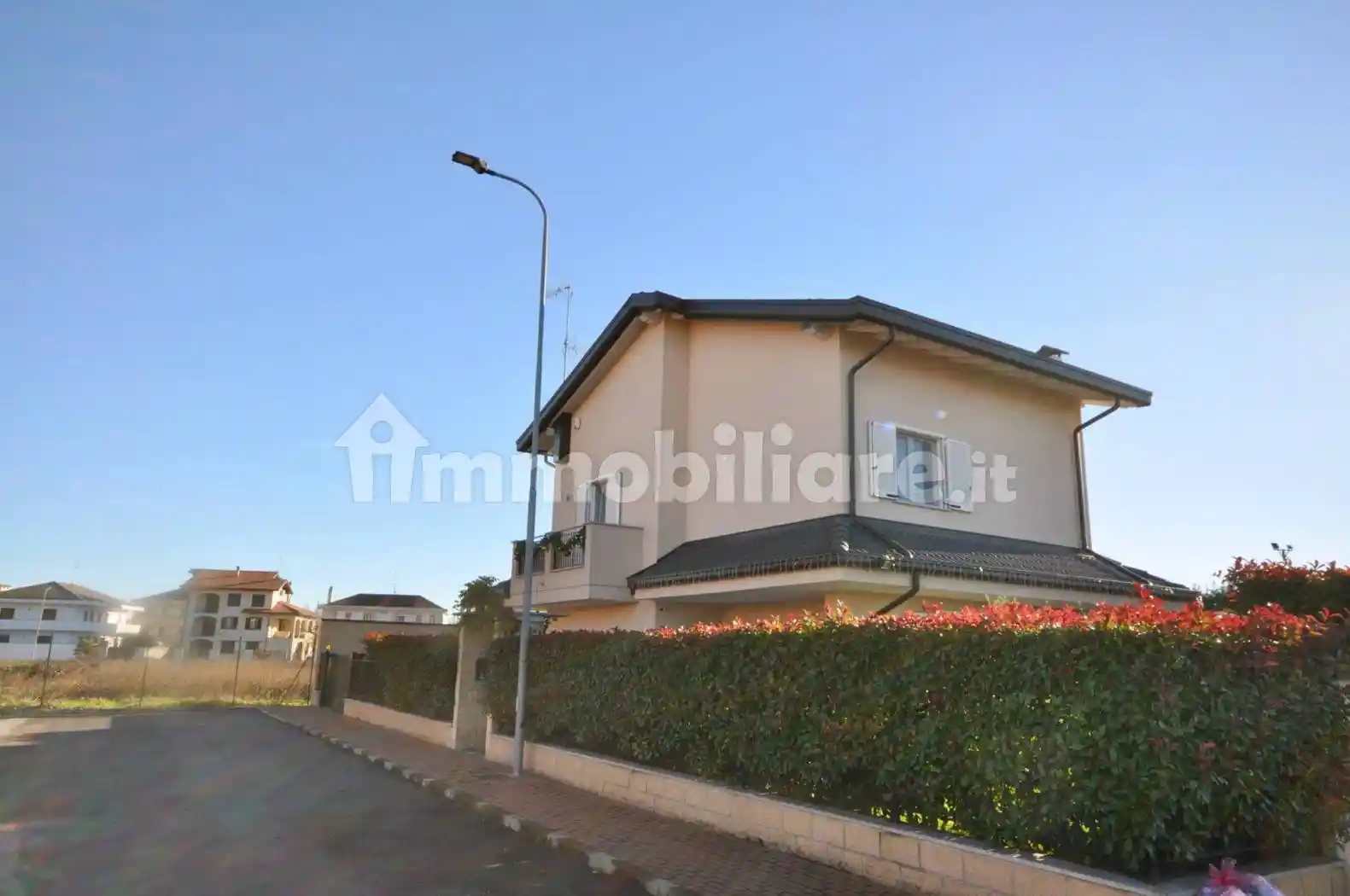 Villa unifamiliare via Gisella Floreanini 19, Veveri, Novara - foto 3