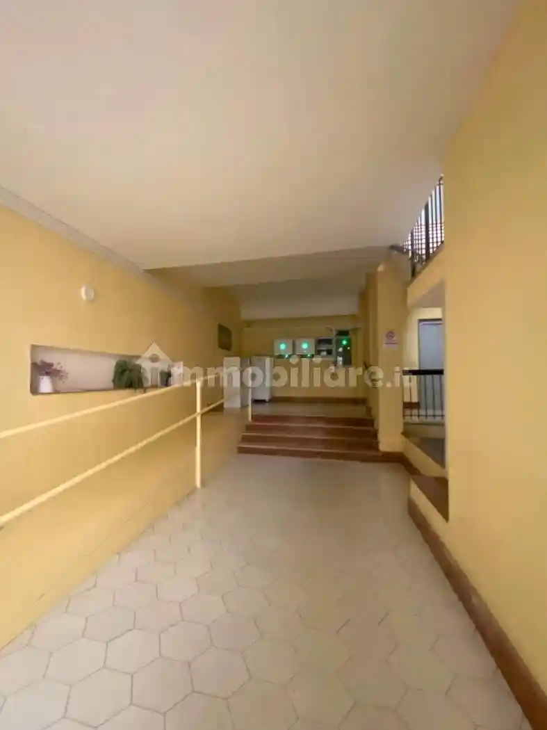 Appartamento viale Alcide De Gasperi 63, Centro, Vibo Valentia - foto 2