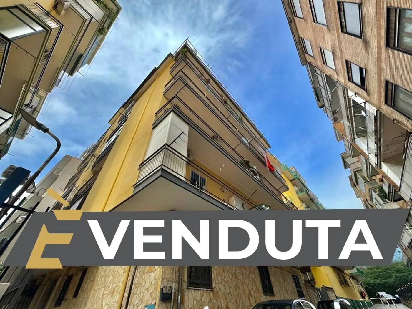 Appartamento in vendita a Napoli