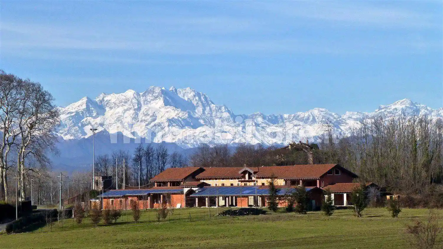 Villa in vendita a Agrate Conturbia